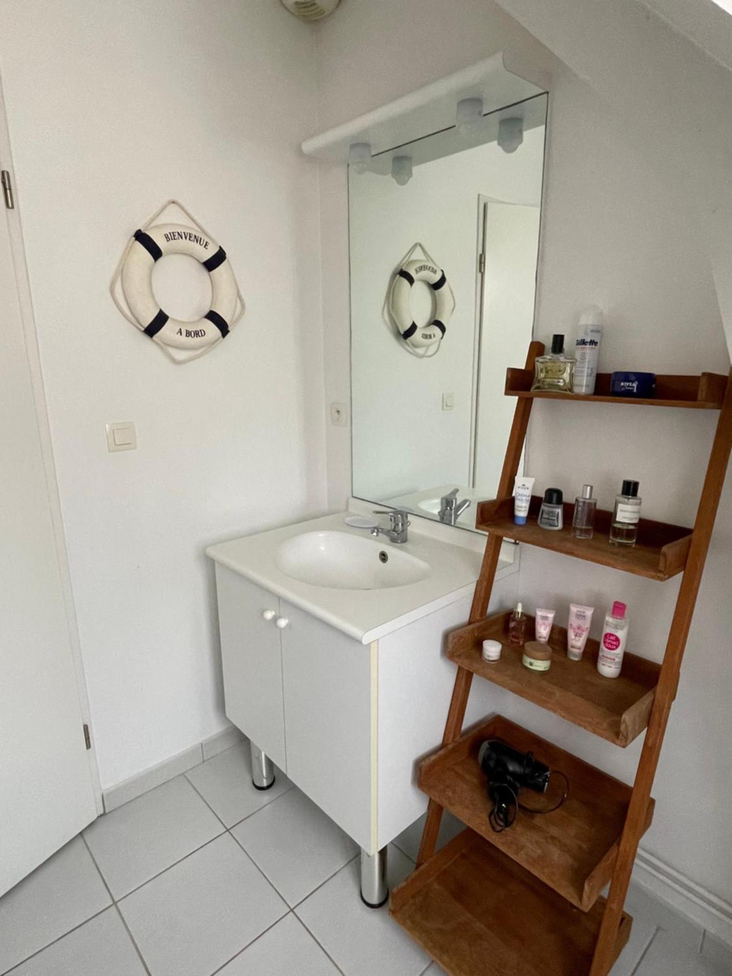Maison Calme Et Cosy A Port-En-Bessin Pres Du Golf Et De La Mer المظهر الخارجي الصورة